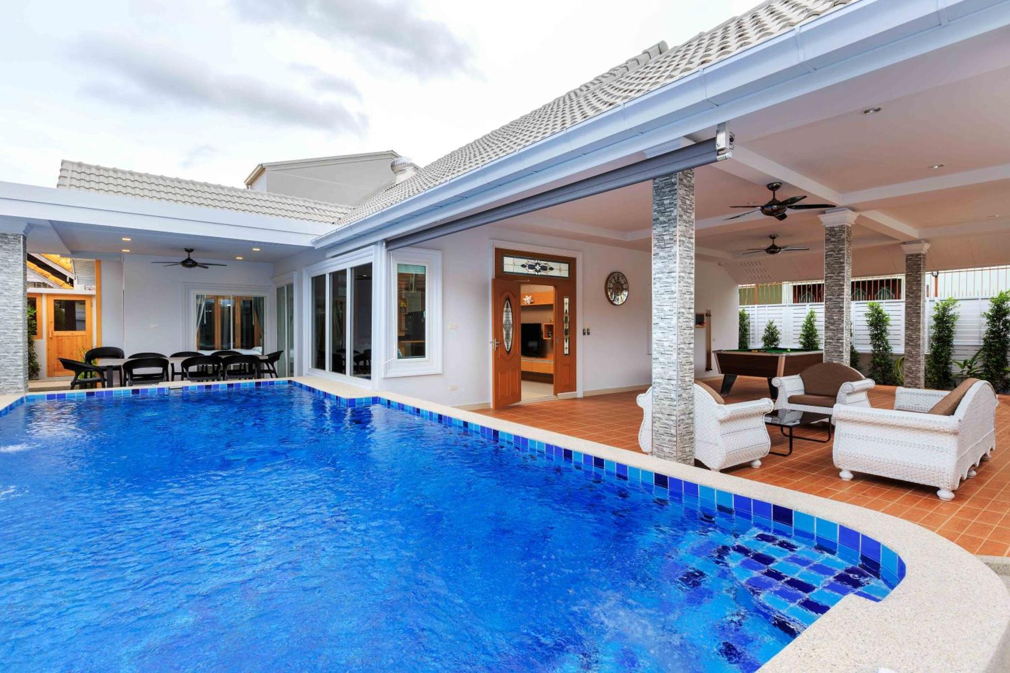 Pattaya Private Villa - Pool,Sauna,Snooker,Bbq Εξωτερικό φωτογραφία