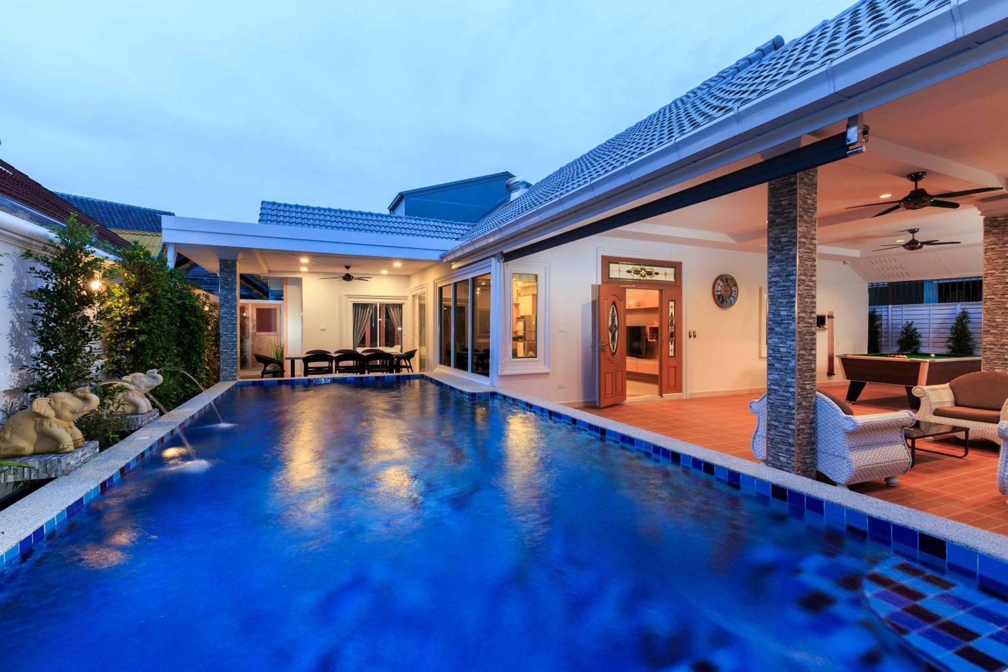 Pattaya Private Villa - Pool,Sauna,Snooker,Bbq Εξωτερικό φωτογραφία
